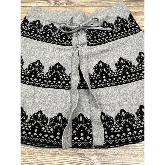 Candie's Knit Mini Skirt Size Medium Grey/Black Cotton/Rayon Pull-On A-Line - Picture 2 of 7